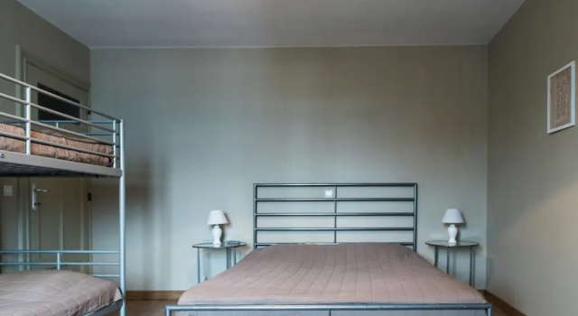 Modern Holiday Home in Wéris With Terrace, Забронировать Отель Отели Люксембурга с парковкой, Парковка