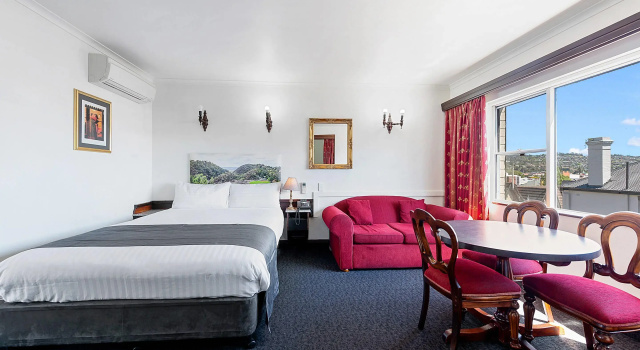 Четырёхместный номер Standard Quality Hotel Colonial Launceston