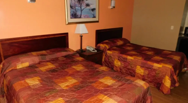 Четырёхместный номер Standard с балконом Hotel Vicenza