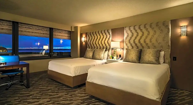 Четырёхместный номер Standard с видом на озеро Grand Traverse Resort and Spa