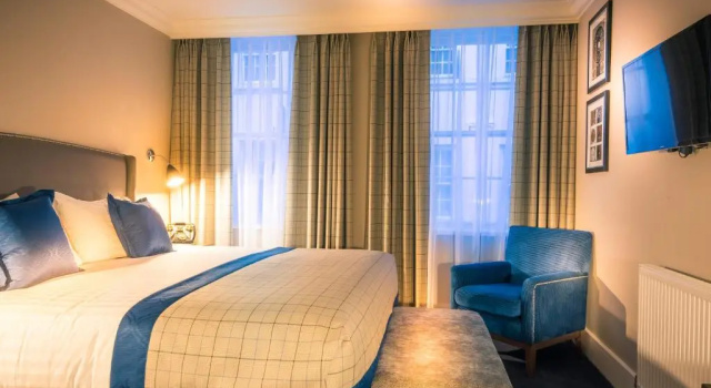 Двухместный номер Deluxe Bishop's Gate Hotel