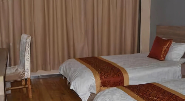 Holiday Boutique Hotel (Zhangjiagang Ximen Road), Rezerwuj Boutique Hotel Hotele w Zhangjiagang z Parkingiem, Parking