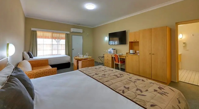 Двухместный номер Superior Country Gardens Motor Inn