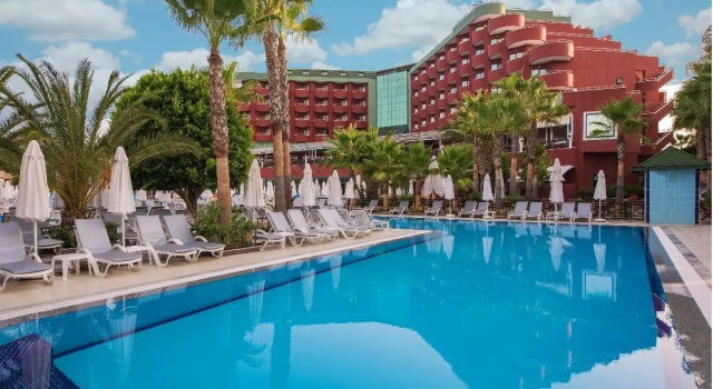 Двухместный номер Standard с видом на окрестности Delphin Deluxe Resort