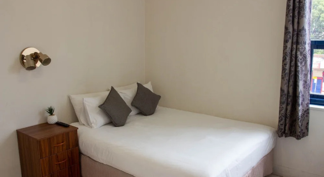 Четырёхместный номер Standard c 1 комнатой Wiley Park Hotel