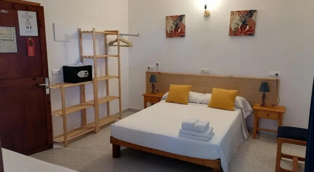 Трёхместный номер Standard Hostal Pepe