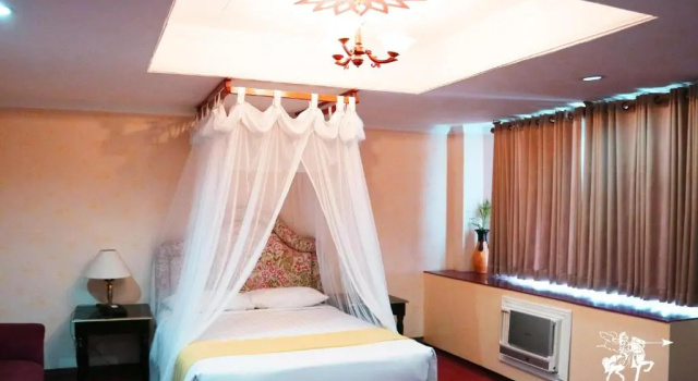 Люкс White Knight Hotel Intramuros