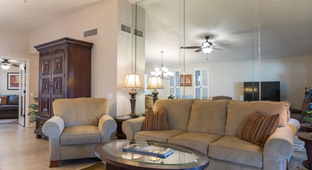 Cozy, quiet house, covered patio dining, sun room, Забронировать Апартаменты/квартира Чандлер Phoenix Metropolitan Area