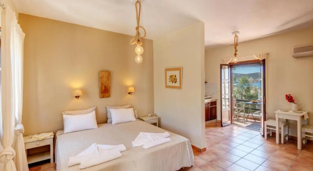 Anemologio, 予約 ホテル Finikas Syros