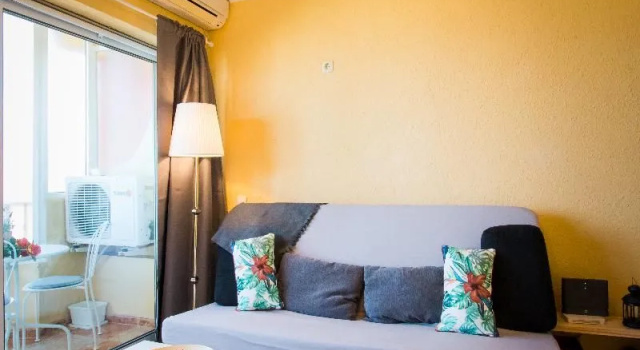 Holidays2torremolinos Roquedal, Забронировать Отель Торремолинос Коста-дель-Соль