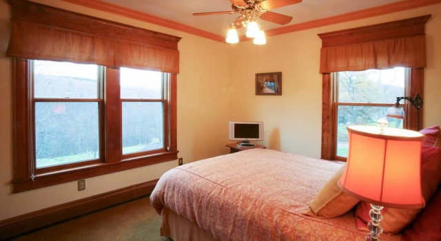 Breezy Hill Inn, Забронировать Отель «постель и завтрак» Флейшманнс Belleayre Mountain