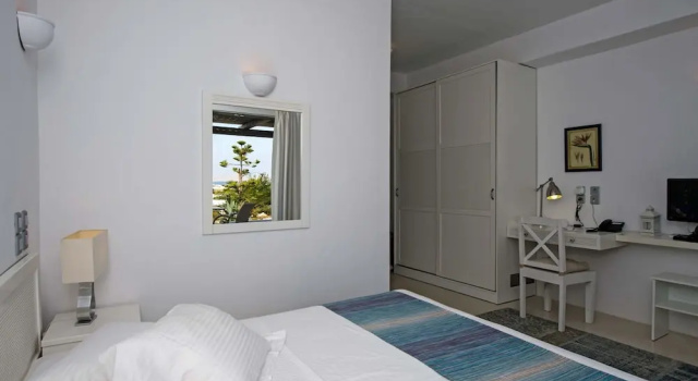 Номер Deluxe с балконом Naoussa Hills Boutique Resort - Adults Only