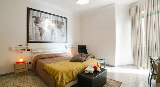 Little room, Забронировать Отель Салерно Кампания