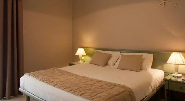 Двухместный номер Economy с балконом Hotel Berta
