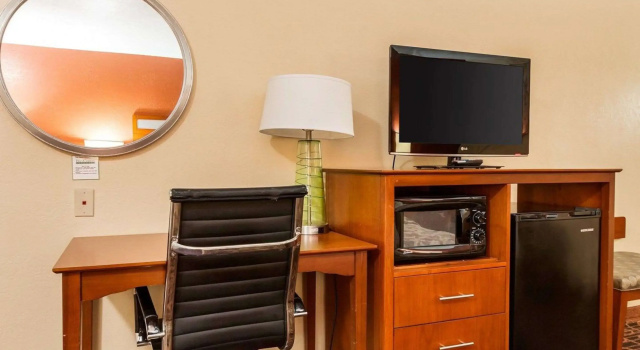 Двухместный номер Standard Econo Lodge Jasper