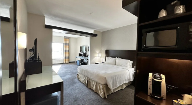 Двухместный люкс с видом на город Fairfield Inn & Suites by Marriott Denver Downtown
