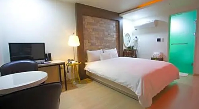 Люкс CNN Hotel