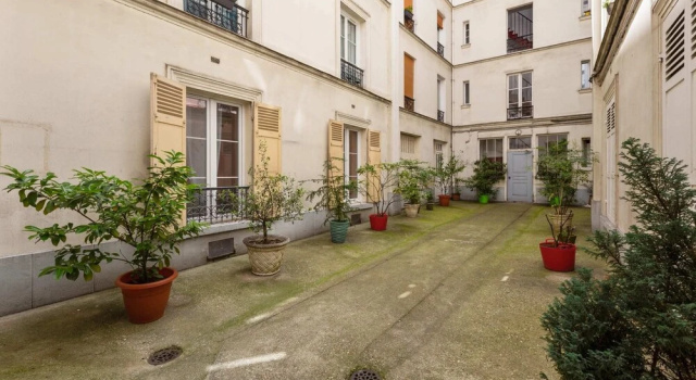 Beautiful Quiet Designer Apartment in Paris, Забронировать Апартаменты/квартира Париж Иль-де-Франс, рядом с Симплон