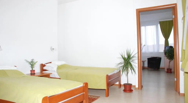 Номер Standard Дуплекс с балконом M Garni Hotel