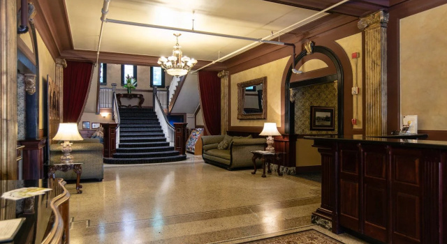 MarQueen Hotel - NEWLY RENOVATED, Забронировать Отель Куин-Анна Сиэтл, рядом с Олимпийский парк скульптур