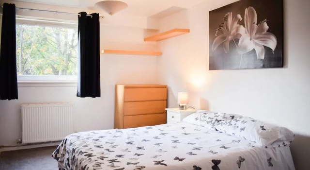 2 Bedroom Flat in the Heart of Leith