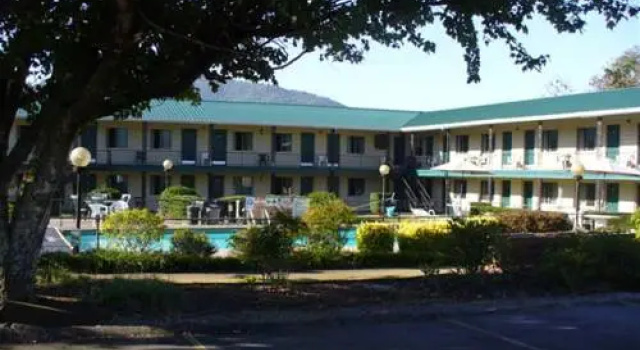 Ridge Top Motel - Bryson City, Забронировать Мотель Брайсон-Сити 
