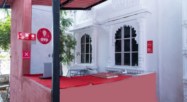 OYO 10704 Hotel Lake Haveli