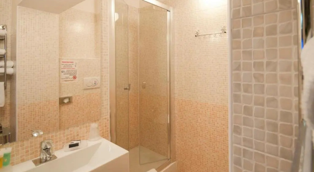 Трёхместный номер в дополнительном здании Standard Trevi 41 Hotel