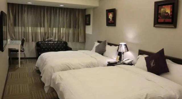 Семейный номер Superior 意芙旅店 Ifinn Hotel