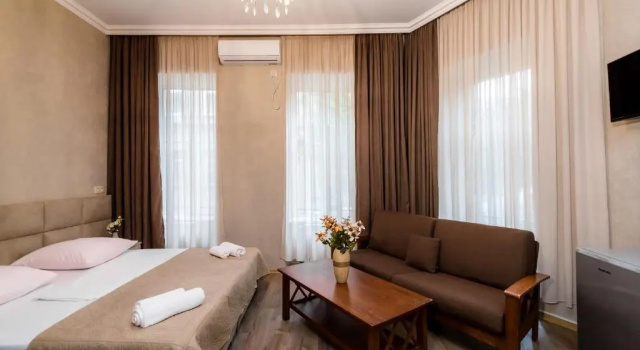 Star Hotel, Забронировать Отель Мтацминда Тбилиси