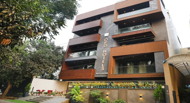OPO Hotel Iffco Chowk, Забронировать Отель Нью-Дели Национальный столичный округ Дели