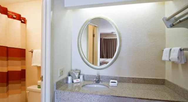 Номер Superior Red Roof Inn Virginia Beach