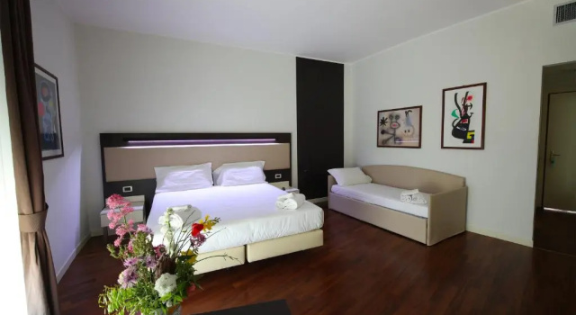 Трёхместный номер Standard Grande Albergo Maugeri