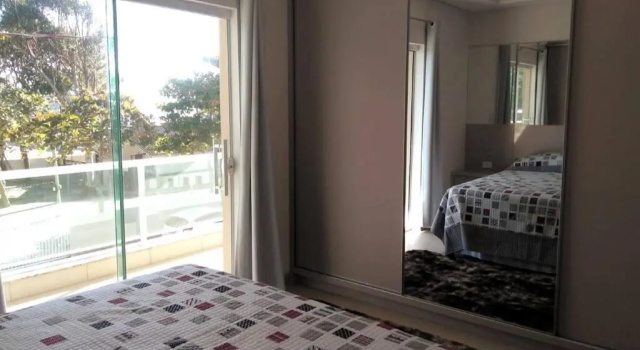 Casa a poucos passos da praia - cod 113, Забронировать Отель Бомбиньяс Санта-Катарина