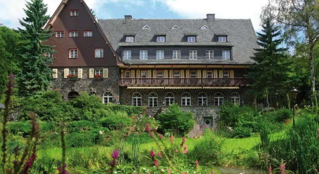 Romantik Hotel Jagdhaus Waldidyll, Book Hotel Hartenstein Sachsen
