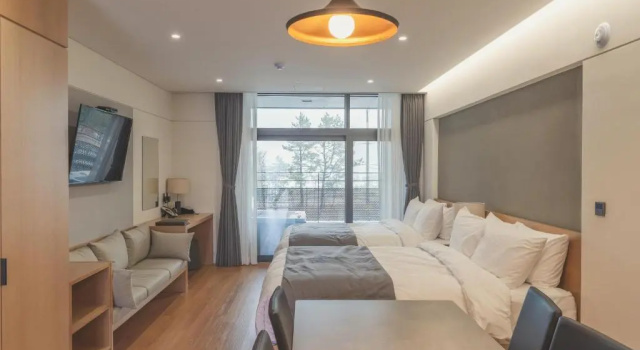 Семейный номер Standard с балконом Hotel Parangvue