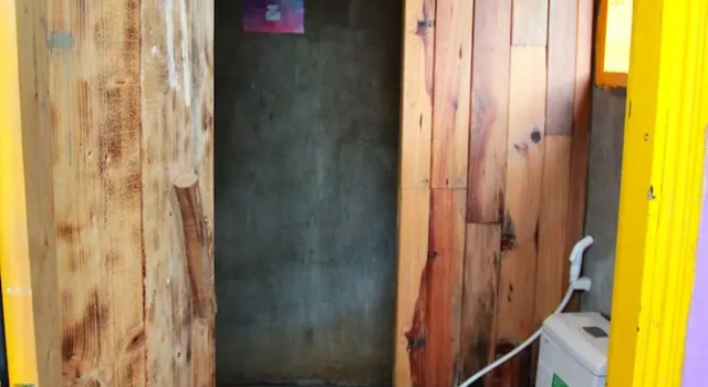 Кровать в общем номере (женский номер) с видом на город Gaia Hostel
