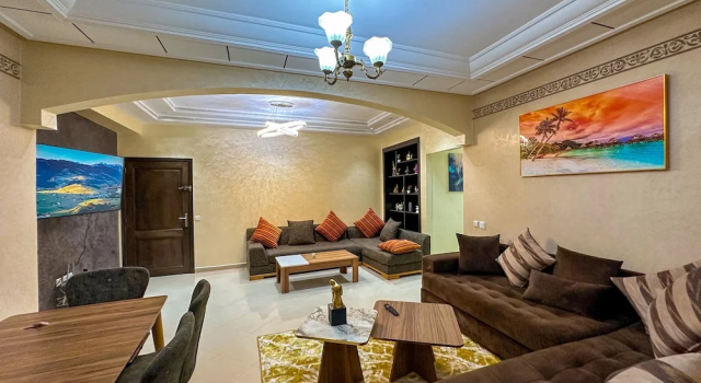 Luxury & View - close to the sea & TGV, Забронировать Апартаменты/квартира Отели Танжера с парковкой, Парковка