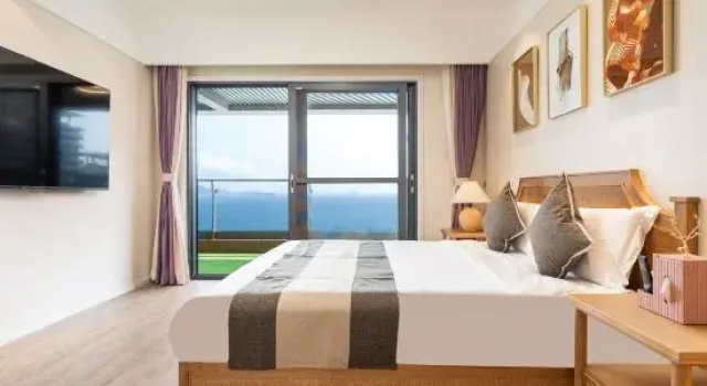 Люкс с 3 комнатами с красивым видом из окна Wanning Riyue Bay Blue Sea View Surfing Apartment