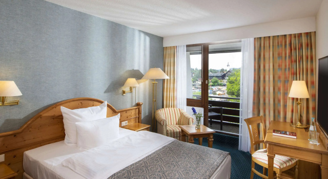 Одноместный номер Superior Maritim Titisee Hotel