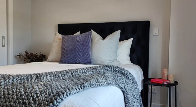 Enfield Lux- Brand New Apartment, Забронировать Апартаменты/квартира Отели региона Окленда с парковкой, Парковка