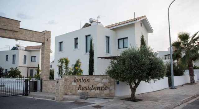 Sea Breeze Villa, Rezervați Vilă Ayia Napa Famagusta