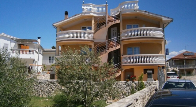 Ani - Modern - A2 I kat