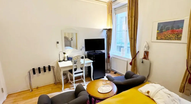 Четырёхместный номер Economy Hotel Concordia