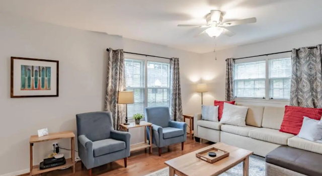 Bel-Air Bungalow- close to Midtown Highways and Downtown Mobile
