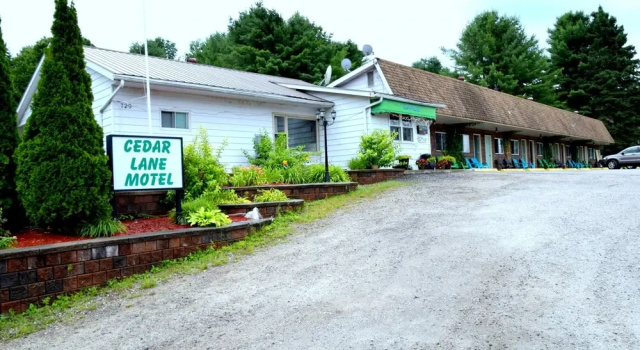 Cedar Lane Motel, Rezervasyon Motel Bracebridge Muskoka