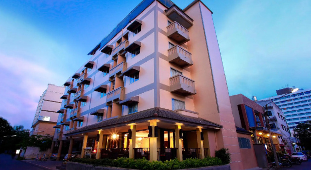 People Place Classic Hotel, Забронировать Отель Отели провинции Чианг Мая с парковкой, Парковка
