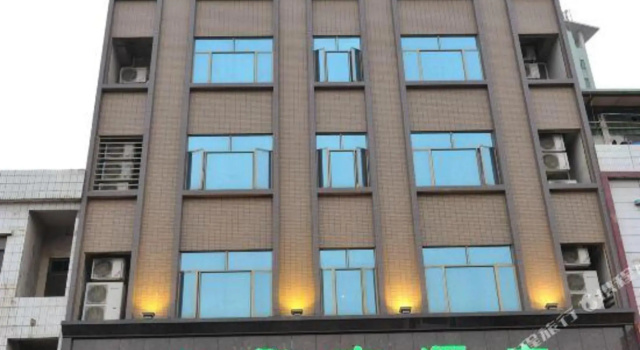 Dongguan Jufu Hotel (Changping Xianglong World Shop)