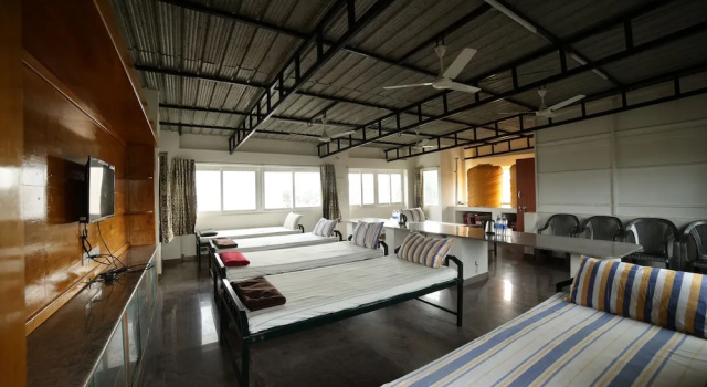 Кровать в общем номере Naksha Tree Hotels - Yelagiri