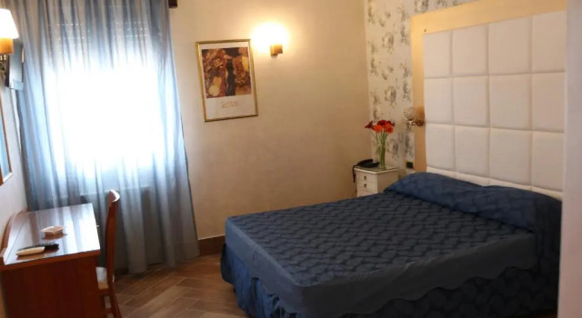 Hotel Kursaal, Забронировать Отель Фьера-Фуоригротта Неаполь